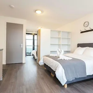 New Loft View Center Balcony Utopia2c Appartement Delft